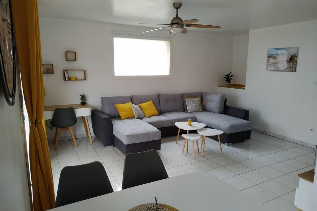 Appartement T3 Spacieux Avec Vue Sur L'Etang De Thau Au 1Er Etage D'Une Villa - Entree Independante セット エクステリア 写真